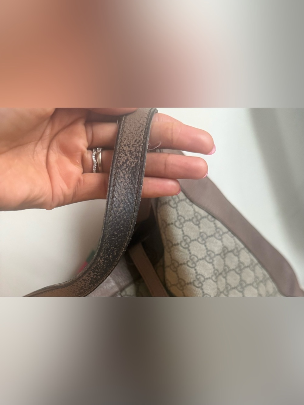 Gucci Beige GG Supreme Tote Large - Picture 9 of 16